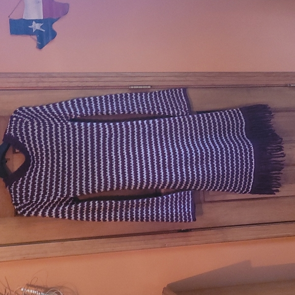 Decree full length Western Sweater - Picture 4 of 4